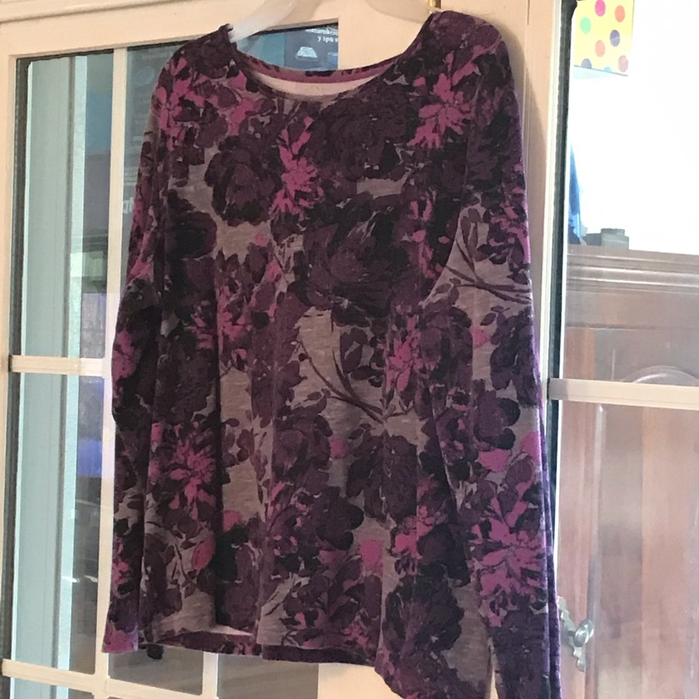 Women’s blouse